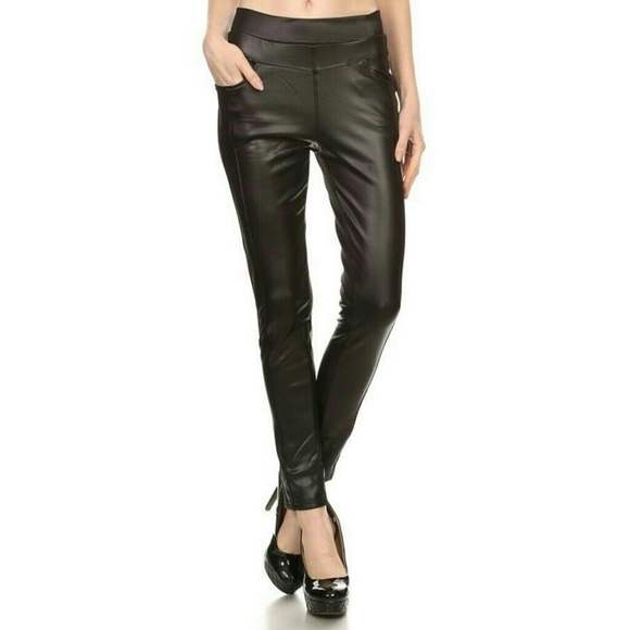 Fleece Lined Vegan Leather Pocket Leggings - Picture 7 of 8